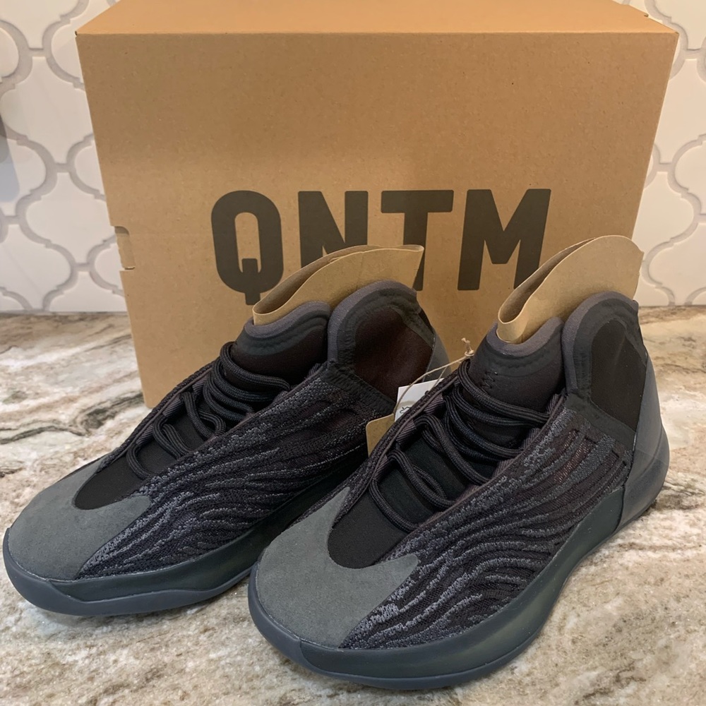 Adidas Yeezy YZY QNTM Onyx Size 5 1/2
